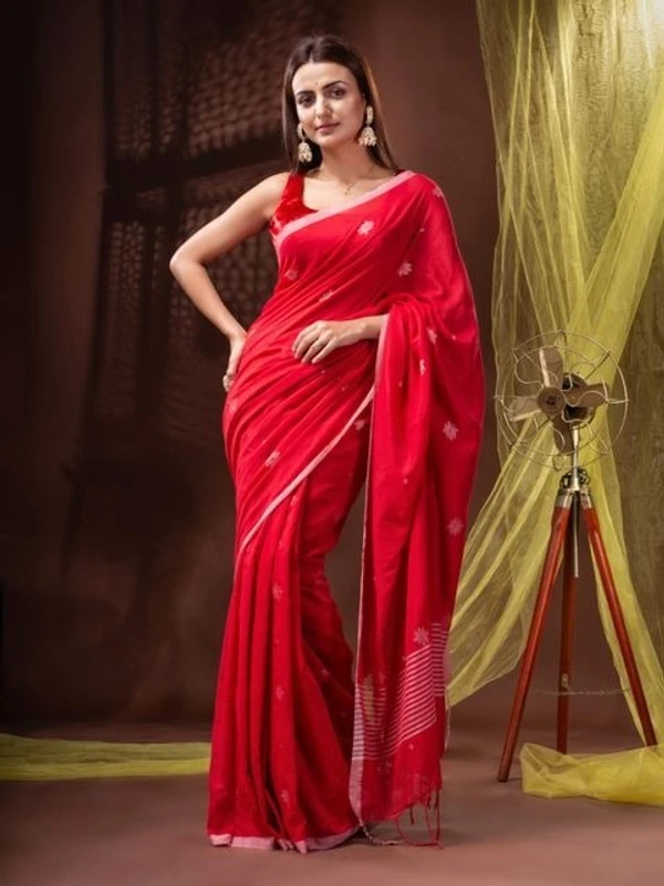 Handloom Floral Motive Saree - Red, Soft Cotton