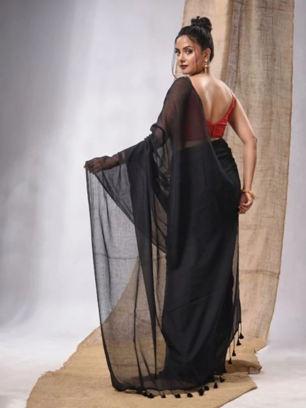 Handloom Solid Color Mul Cotton Saree - Free, Black