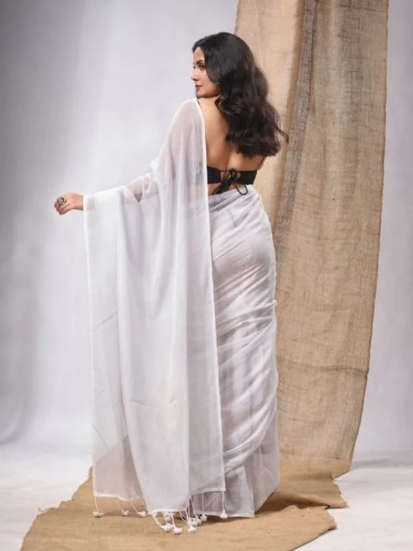 Handloom Solid Color Mul Cotton Saree - Free, White