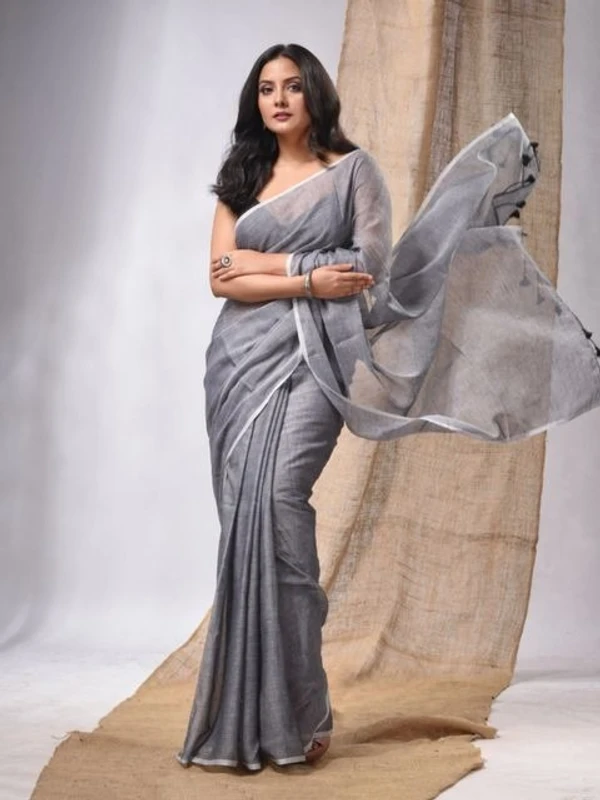 Handloom Solid Color Mul Cotton Saree - Free, Silver