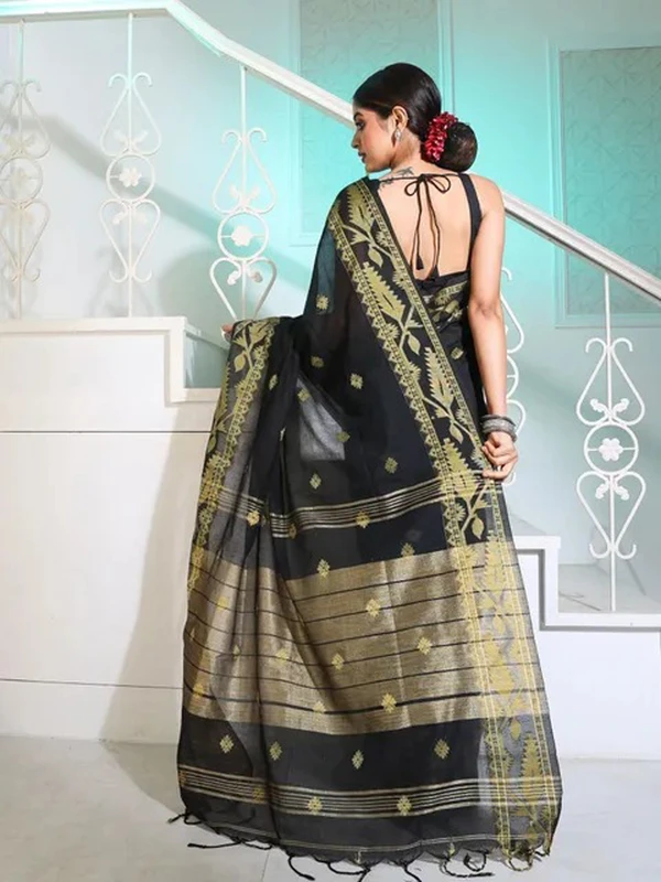 Handloom Jamdani Border Saree - Free, Black