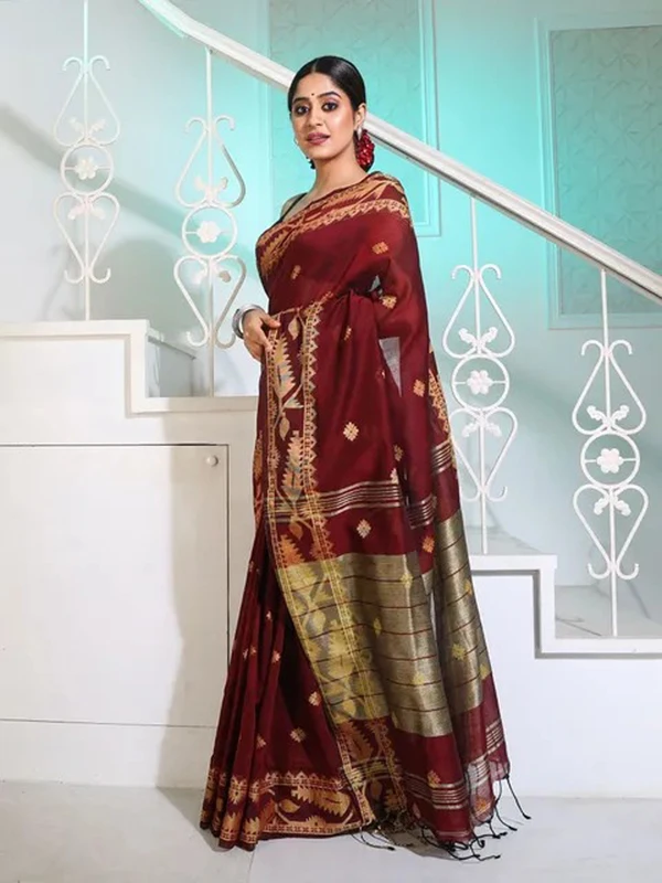 Handloom Jamdani Border Saree - Free, Brown