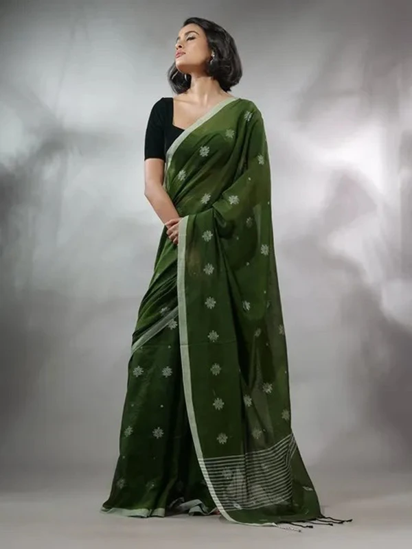 Handloom Floral Motive Saree - Pesto