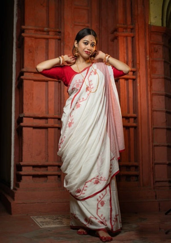Handloom Cotton Jamdani - Free, White & Red
