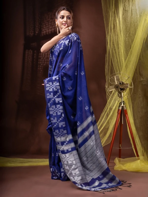 Handloom Woven Border Saree - 6.5 Meter, Blue