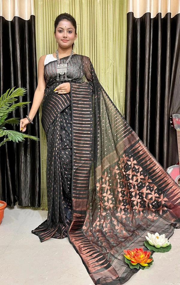 Handloom Zari Woven Jamdani