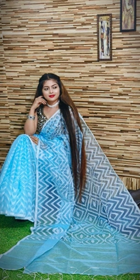 Handloom ZigZag Zari Woven Jamdani