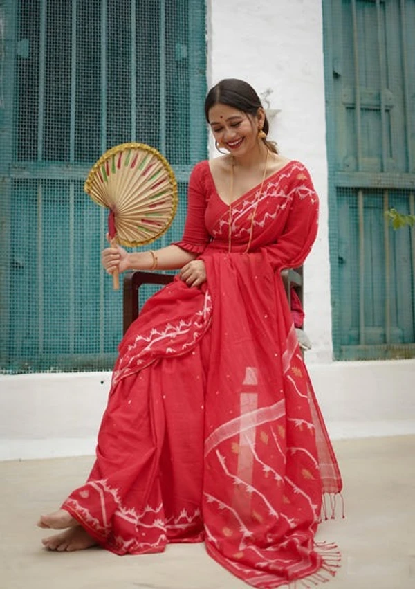 Handloom Cotton Nayantara Jamdani Polka Dot Saree - Free, Red, Soft