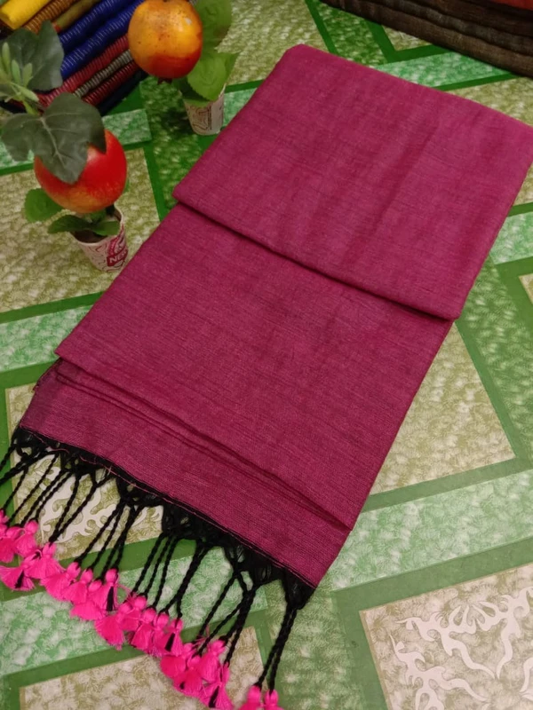 Handloom Solid Color Contrast Long Tassel Saree - Maroon