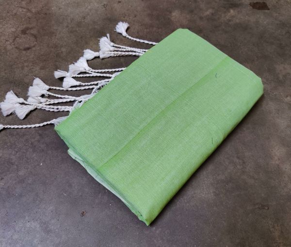 Handloom Solid Color Long Tassel Saree - Free, Jungle Green