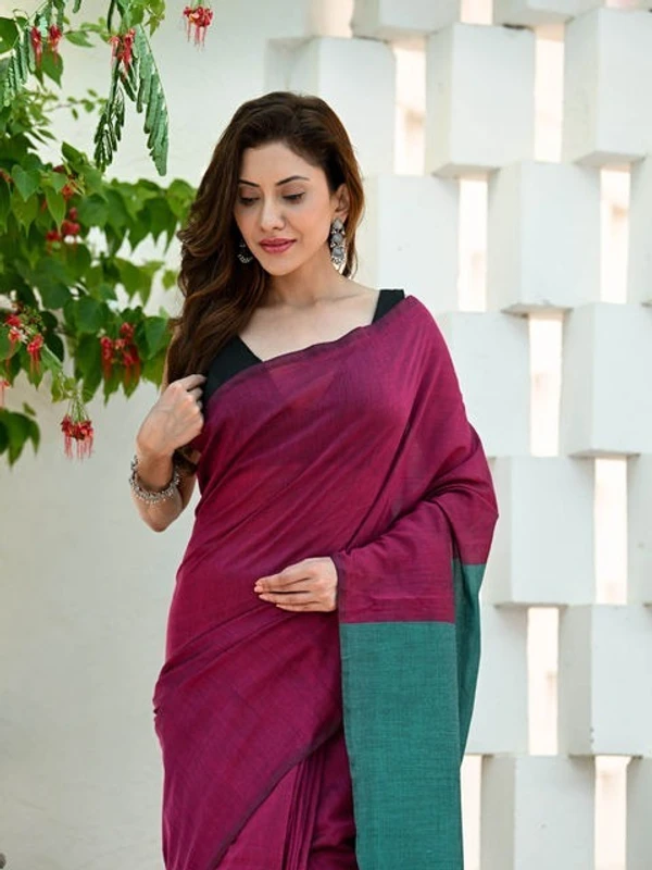 Handloom Mul Cotton Contrast Pallu Saree - Maroon