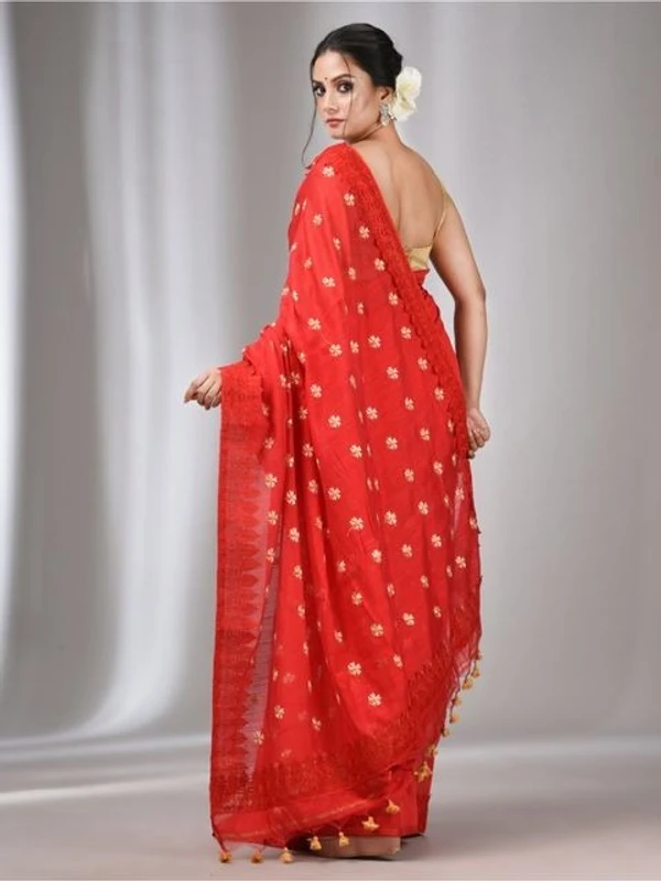 Handloom Woven Lace Border Saree - Red