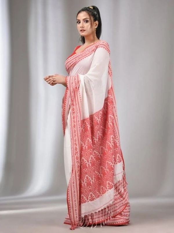 Handloom Ganga Jamuna Woven Border Saree - White & Red