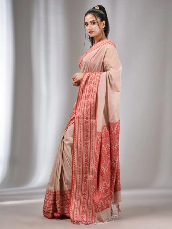 Handloom Ganga Jamuna Woven Border Saree - Apricot Peach