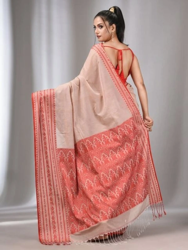 Handloom Ganga Jamuna Woven Border Saree - Apricot Peach