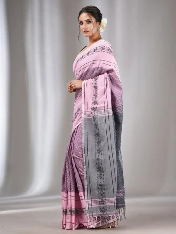 Handloom Ganga Jamuna Woven Border Saree - Pink