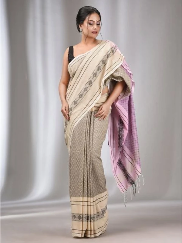 Handloom Ganga Jamuna Woven Border Saree - Cream