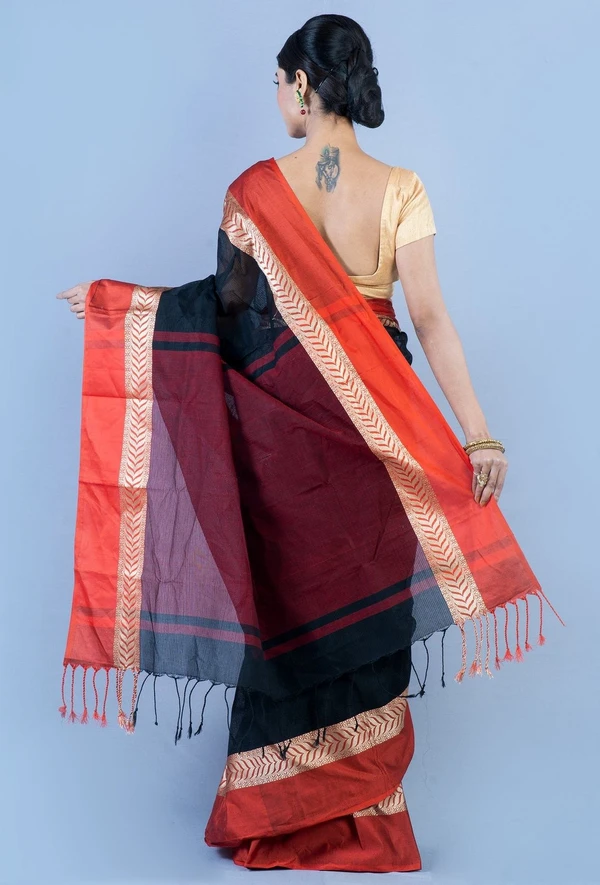 Handloom Cotton Bengali Tant Saree - Black & Red