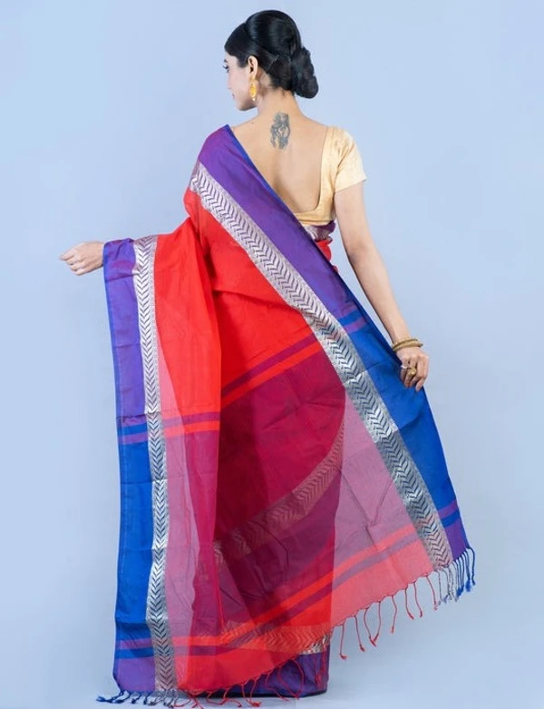 Handloom Cotton Bengali Tant Saree - Red & Blue