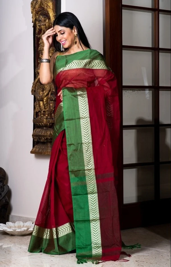 Handloom Cotton Bengali Tant Saree - Maroon & Green