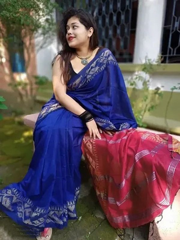 Handloom Jamdani Woven Zari Pallu Saree - Blue & Maroon
