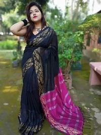 Handloom Jamdani Woven Zari Pallu Saree - Black & Magenta