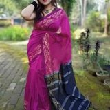 Handloom Jamdani Woven Zari Pallu Saree - Magenta & Black