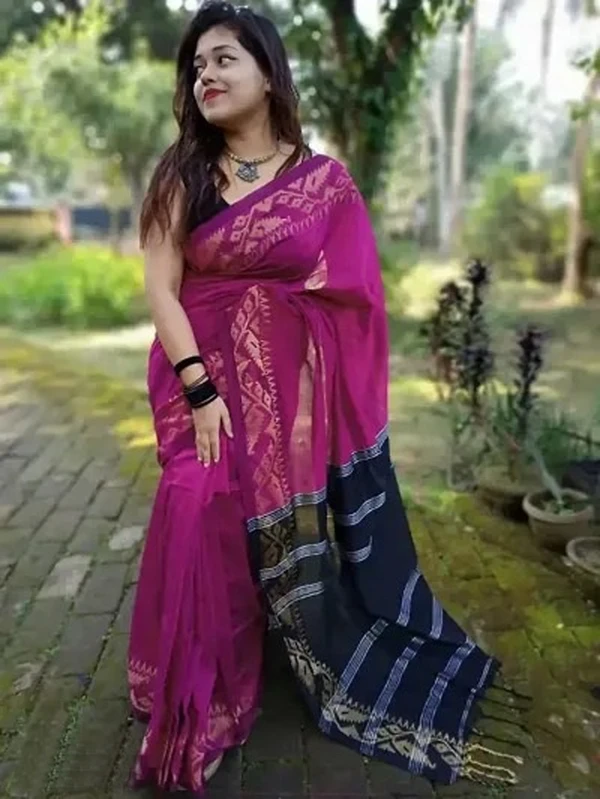 Handloom Jamdani Woven Zari Pallu Saree - Magenta & Black