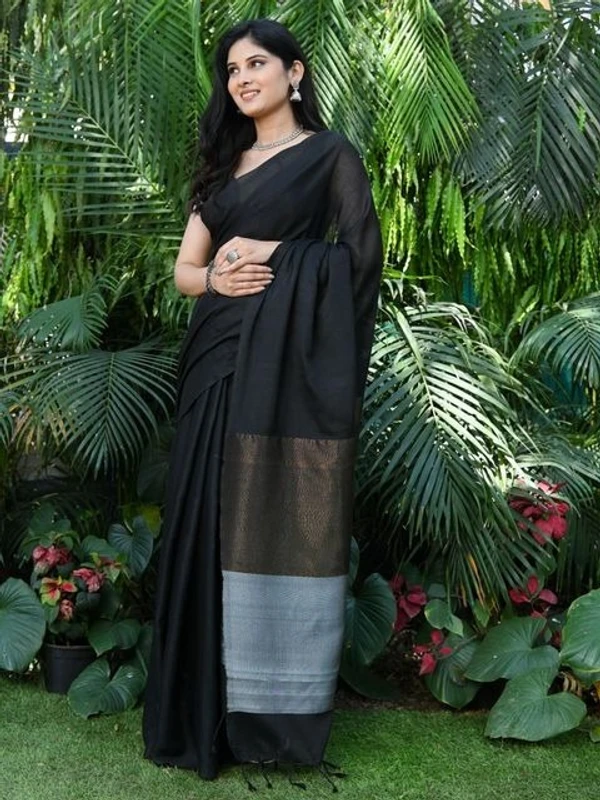 Handloom Solid Color 2D Pallu Saree - Black, Cotton, Cotton (CK)