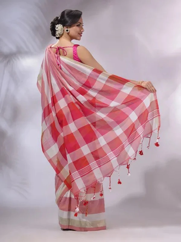 Handloom Contrast Colored Check Saree - Bazaar