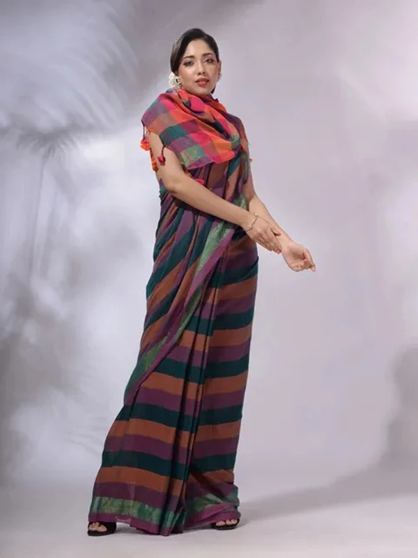 Handloom Contrast Colored Check Saree - Sea Green