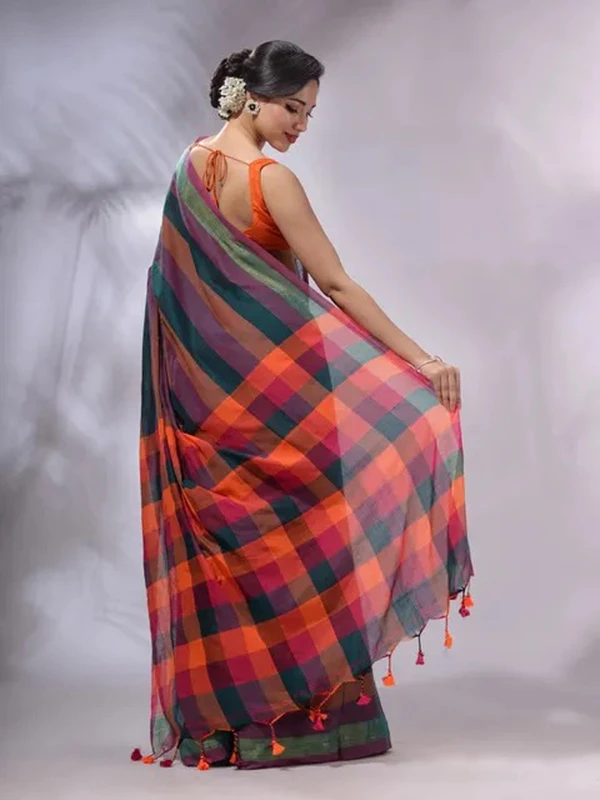 Handloom Contrast Colored Check Saree - Sea Green