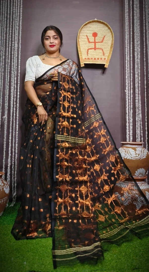 Handloom Traditional Zari Woven Soft Jamdani - Black, Soft