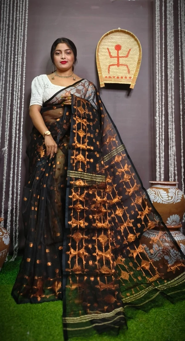 Handloom Traditional Zari Woven Soft Jamdani - Black, Soft