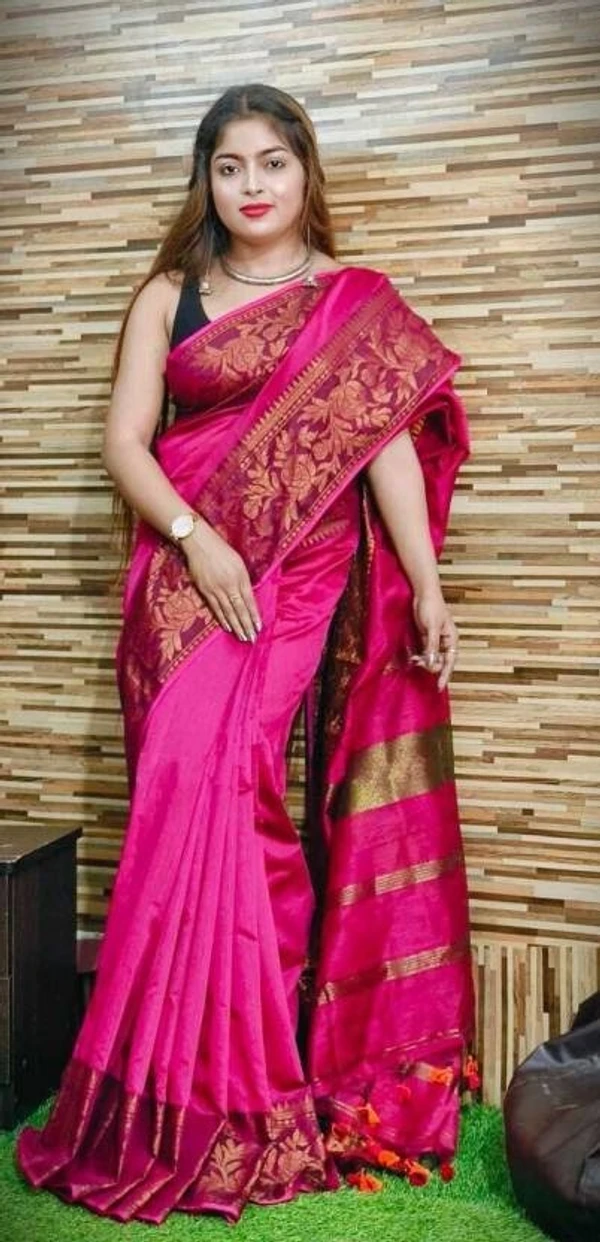 Kundu Handloom Copper Zari Woven Big Border Saree - Magenta / Fuchsia