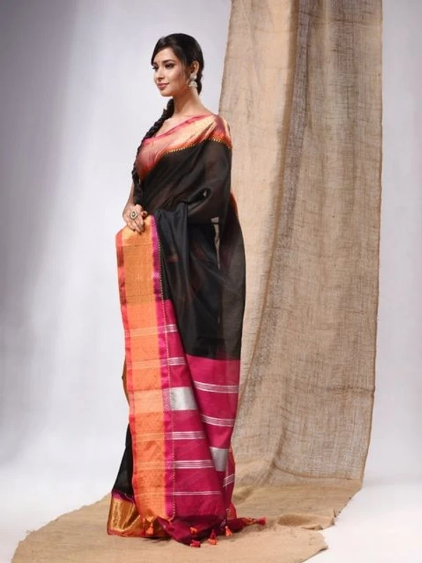 Nilima Handloom Maheswari Work Zari Woven Saree - Black