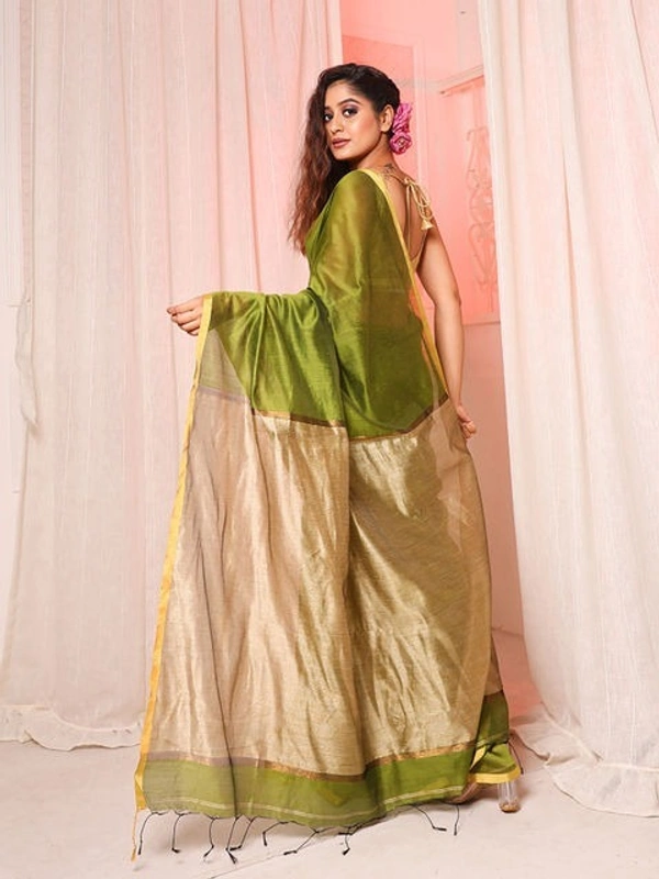 Nilima Handloom Silver Zari Slab Pallu Saree - Olive