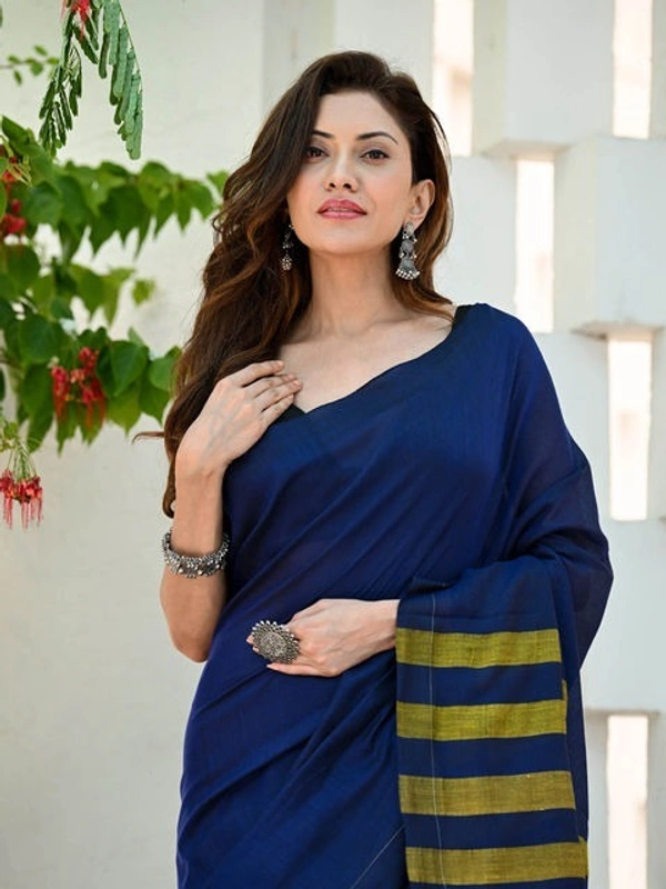 Handloom Contrast Color Strips Pallu Saree - Blue