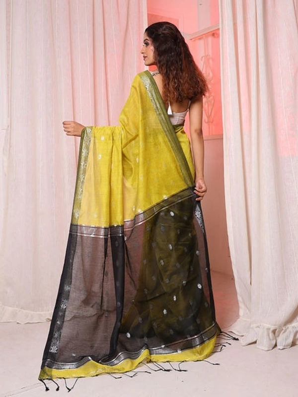 Handloom Floral Buta Cotton Silk Saree - Gold