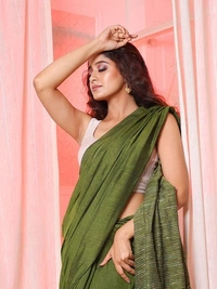Handloom Solid Color Gichha Strips Pallu Saree - Olive