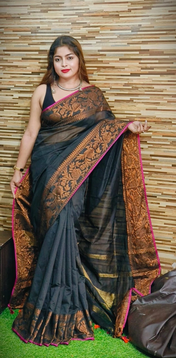 Raja Handloom Copper Zari Woven Border Saree - Black