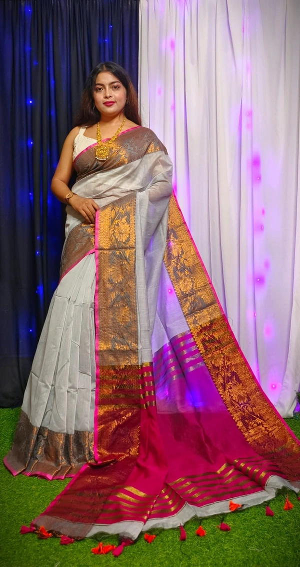 Raja Handloom Copper Zari Woven Border Saree - Silver