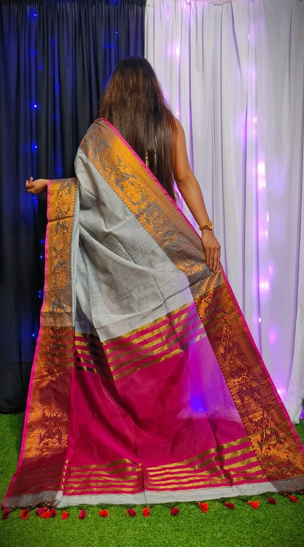 Raja Handloom Copper Zari Woven Border Saree - Silver