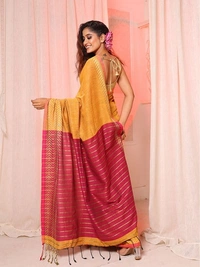 Handloom Silver Zigzag Border Saree - Gold