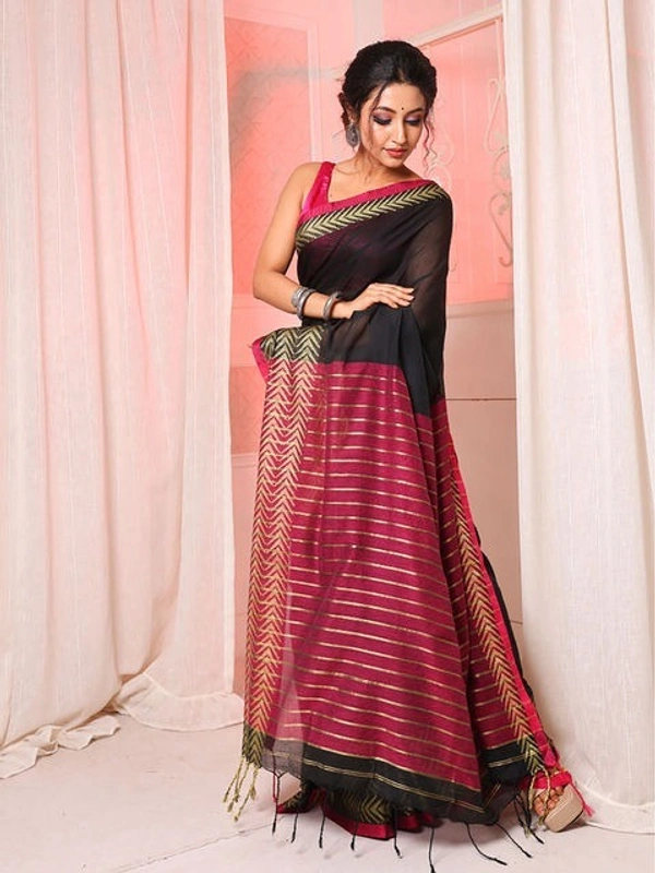Handloom Silver Zigzag Border Saree - Black