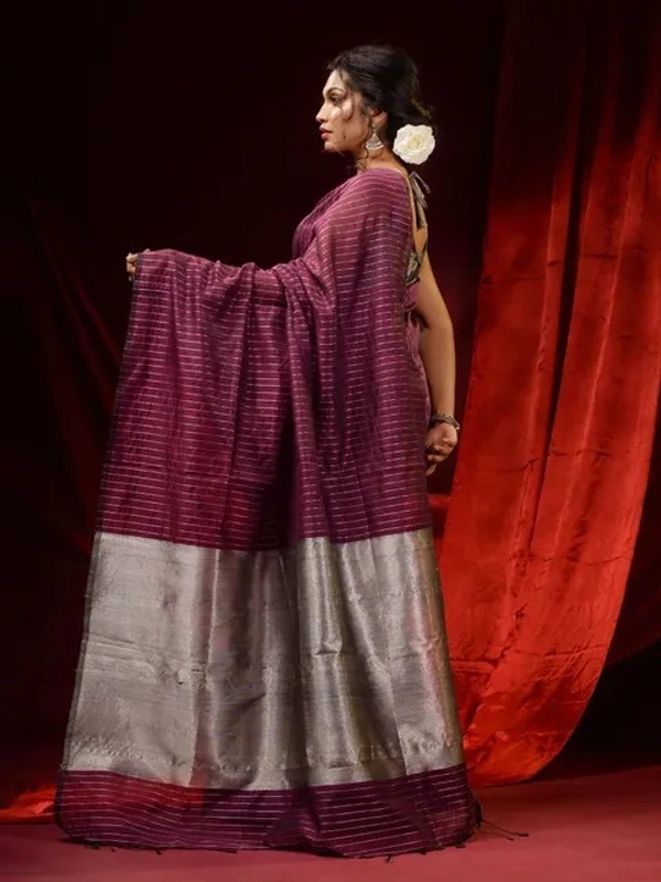 Handloom Zari Strip Gichha Pallu Saree - Buccaneer, Cotton
