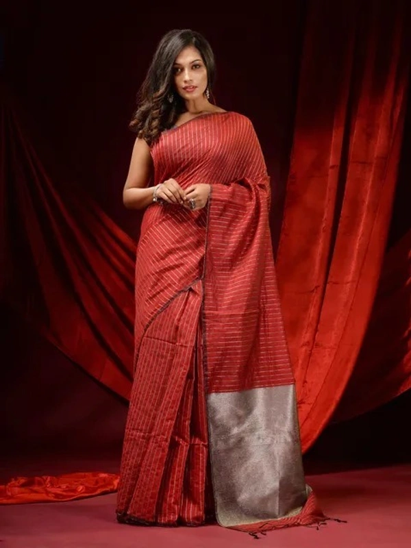 Handloom Zari Strip Gichha Pallu Saree - Red, Cotton