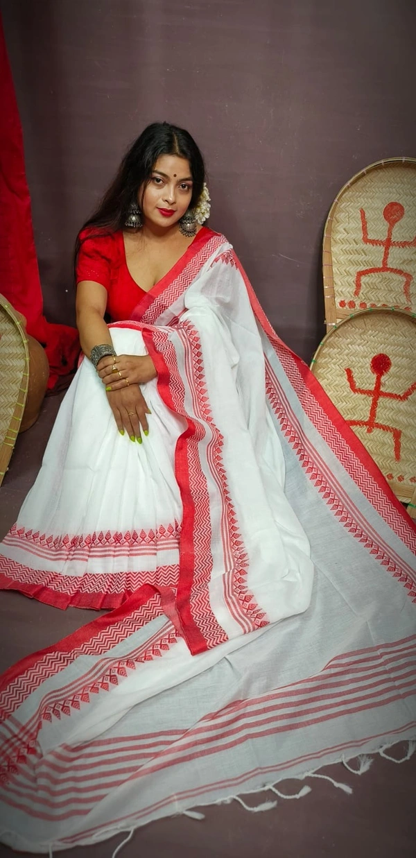 Raja & Nilima Traditional Temple Woven Border Saree