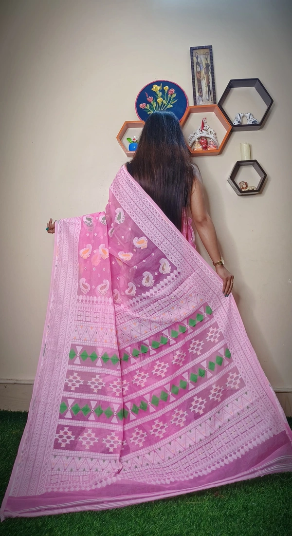 Handloom Traditional Woven Soft Jamdani - Pink