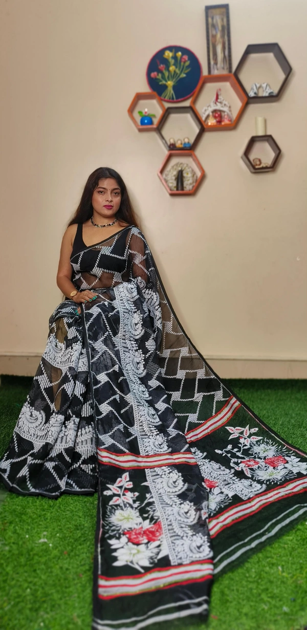 Handloom Traditional Woven Soft Jamdani - Black
